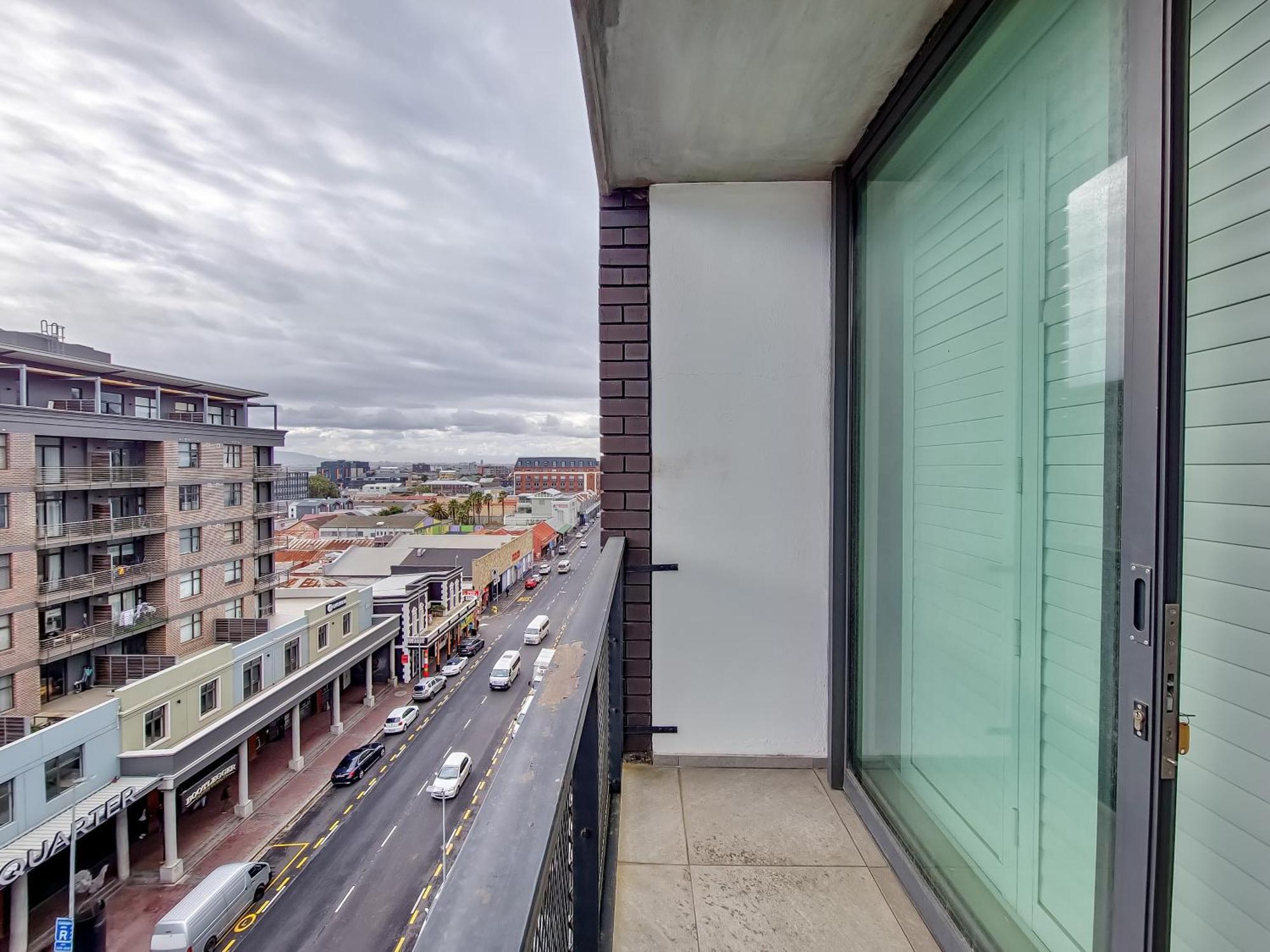 Apartment Elegant Minimalist In Vibrant Woodstock *